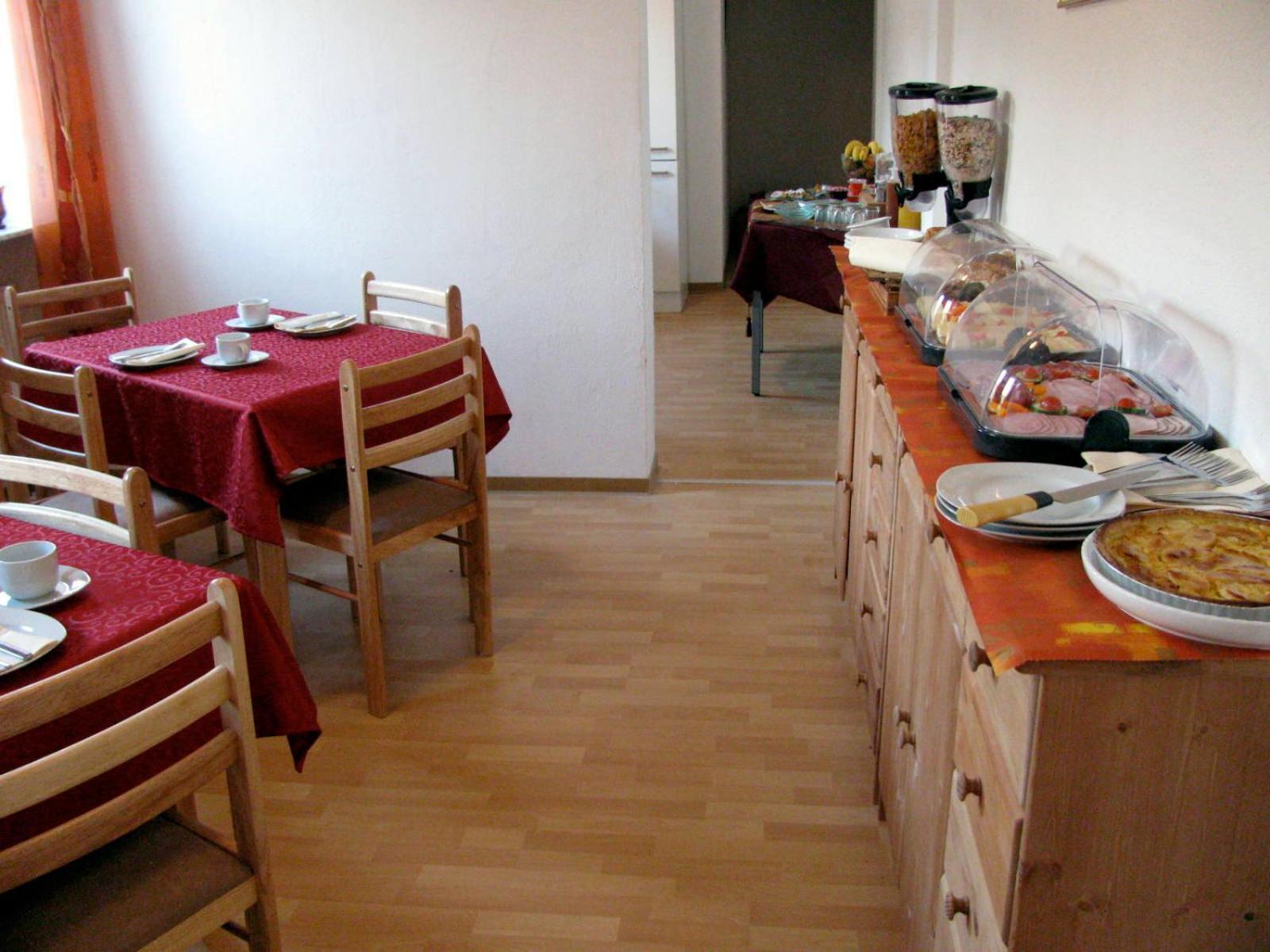 Gaestehaus Perrin Bliesmengen-Bolchen Buitenkant foto